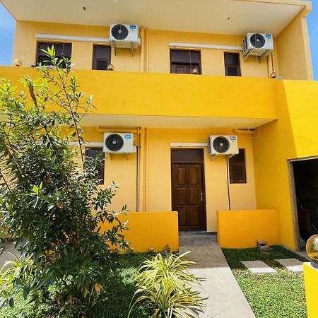 Solomon Beach Hotel Marawila Luaran gambar