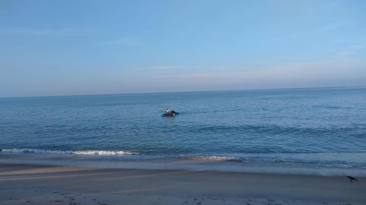 Solomon Beach Hotel Marawila Luaran gambar