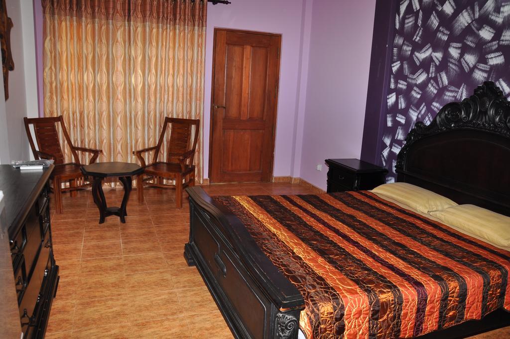 Solomon Beach Hotel Marawila Bilik gambar