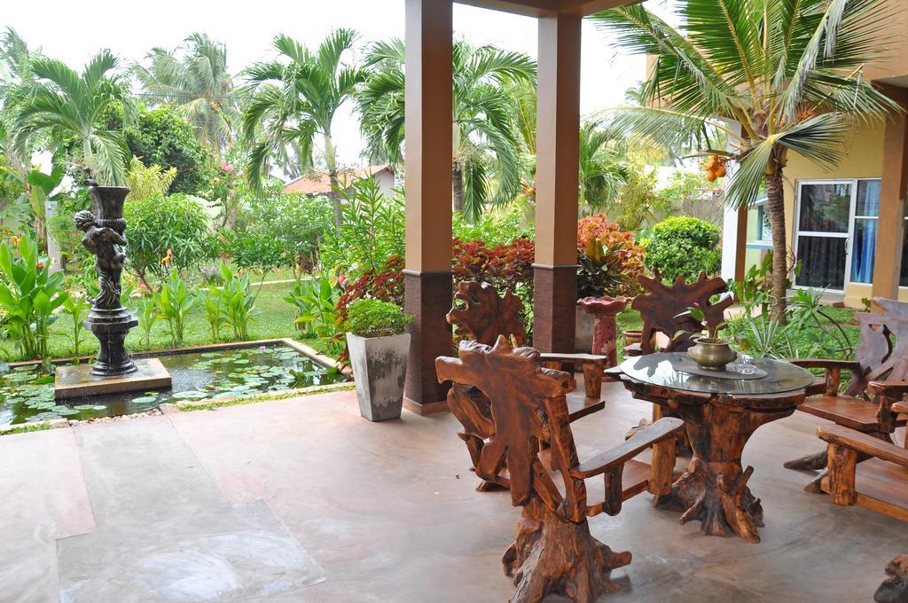 Solomon Beach Hotel Marawila Luaran gambar
