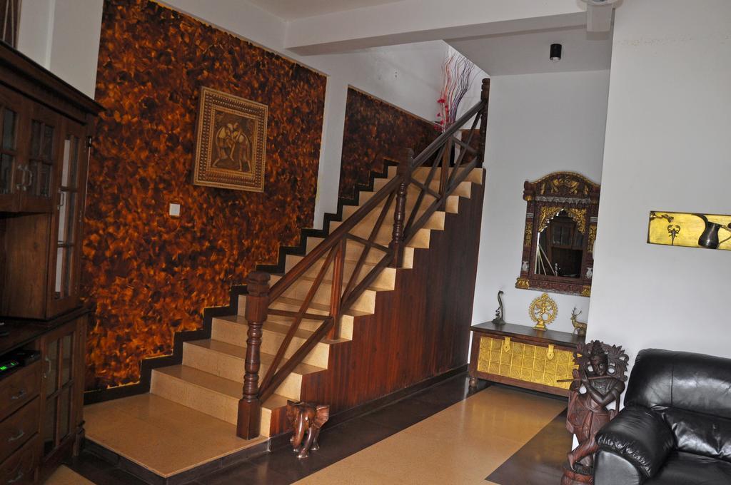 Solomon Beach Hotel Marawila Luaran gambar