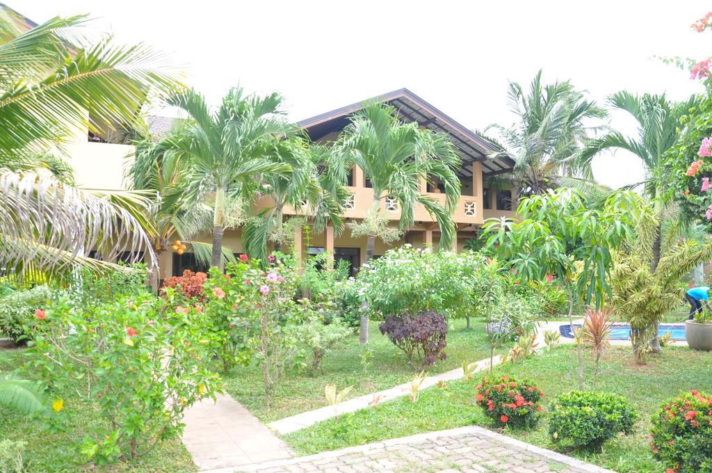 Solomon Beach Hotel Marawila Bilik gambar