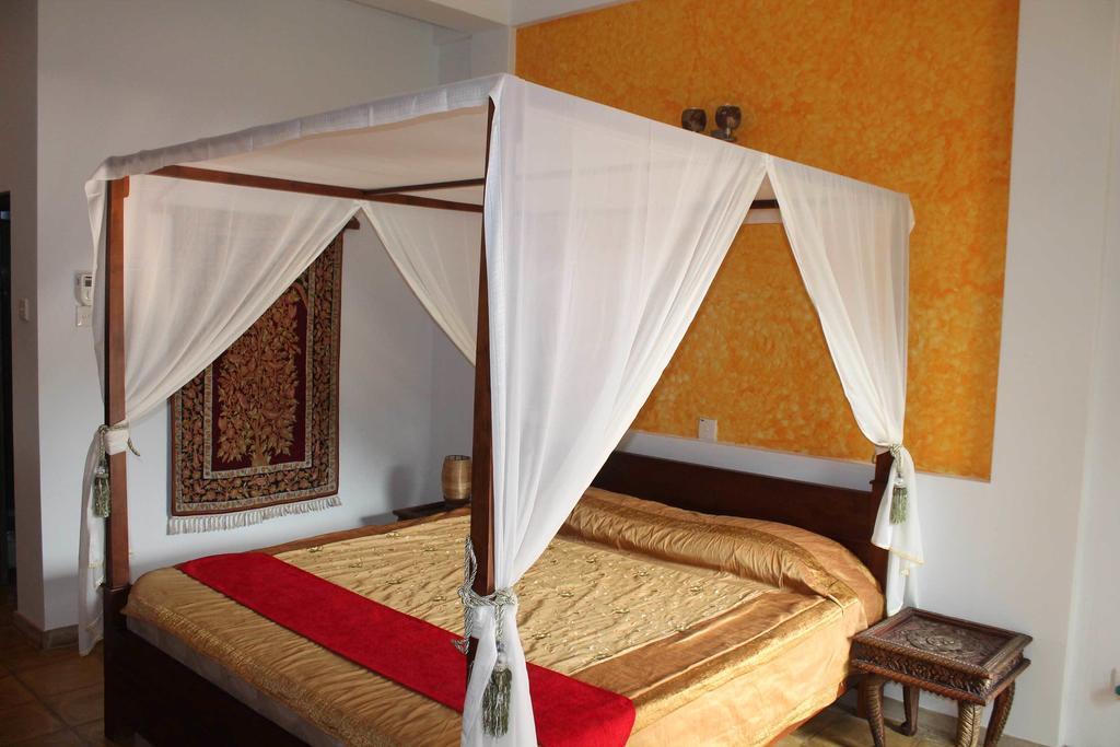 Solomon Beach Hotel Marawila Bilik gambar